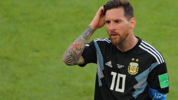 Dejected Argentina's Lionel Messi reacts leaving a pitch after the 1-1 draw at World Cup Group D soccer match between Argentina and Iceland at the Spartak stadium in Moscow, Russia, June 16, 2018 Dejected Argentina's Lionel Messi reacts leaving a pitch after the 1-1 draw at World Cup Group D soccer match between Argentina and Iceland at the Spartak stadium in Moscow, Russia, June 16, 2018 - Sputnik International