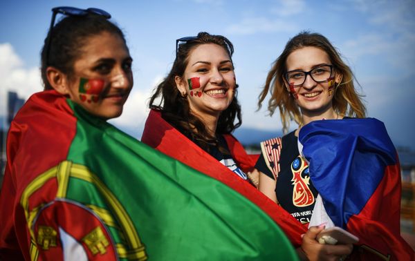 Gettin’ Cheeky With It: Fans Paint Faces With World Cup Countries' Flags - Sputnik International