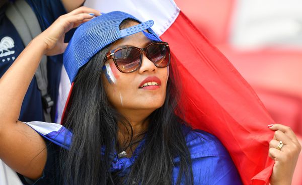 Gettin’ Cheeky With It: Fans Paint Faces With World Cup Countries' Flags - Sputnik International
