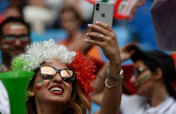Gettin’ Cheeky With It: Fans Paint Faces With World Cup Countries' Flags - Sputnik International