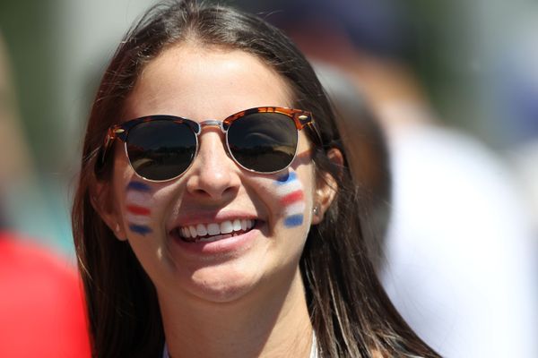 Gettin’ Cheeky With It: Fans Paint Faces With World Cup Countries' Flags - Sputnik International