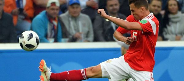 Futbolista Denis Cherishev de la seleccion rusa - Sputnik International