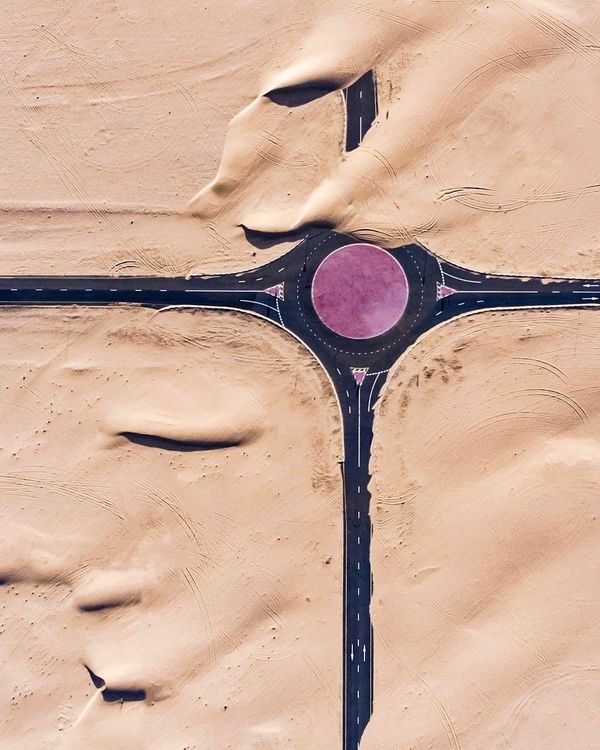 Kingdom of Sand: How Desert Engulfs Dubai and Abu Dhabi Kingdom of Sand: How Desert Engulfs Dubai and Abu Dhabi - Sputnik International