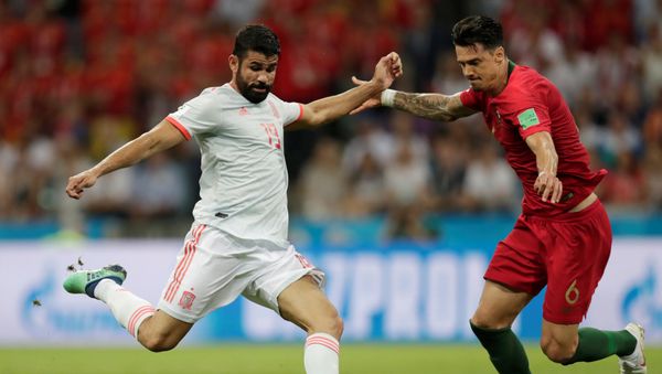 Diego Costa, futbolista español (izquirda) - Sputnik International