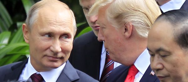 Wladimir Putin und Donald Trump bei ASEAN-Gipfel in Danang - Sputnik International