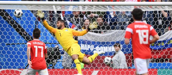 Russland schlägt Saudi-Arabien bei WM-Eröffnungsspiel in Moskau Russland schlägt Saudi-Arabien bei WM-Eröffnungsspiel in Moskau - Sputnik International