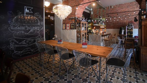 St. Petersburg’s Bureau Burgers and Bar - Sputnik International