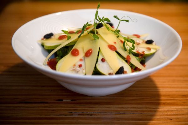Ukrop’s Pear and parmesan salad - Sputnik International