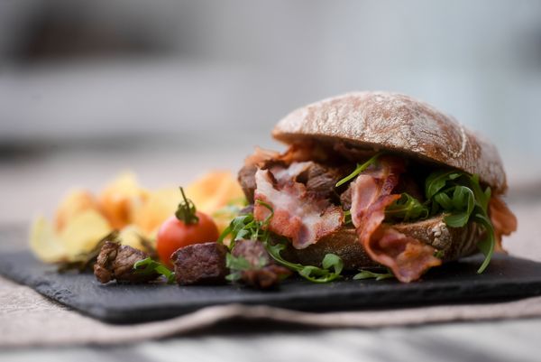 Tchaikovsky’s “Wrong” Burger - Sputnik International