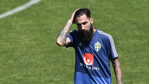 Sweden's midfielder Jimmy Durmaz attends a training session on June 20, 2018 at Spartak stadium in Gelendzhik, during the Russia 2018 World Cup football tournament Sweden's midfielder Jimmy Durmaz attends a training session on June 20, 2018 at Spartak stadium in Gelendzhik, during the Russia 2018 World Cup football tournament - Sputnik International