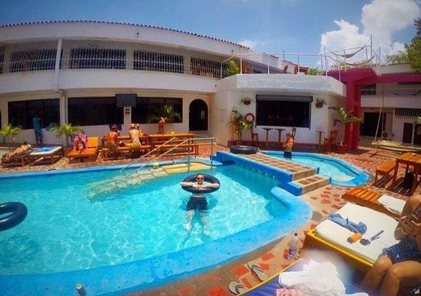 La piscina del Drop Bear Hostel de Santa Marta, en Colombia - Sputnik International