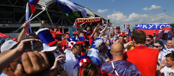 Fans before World Cup 2018 soccer match between the national teams of Uruguay and Russia Fans before World Cup 2018 soccer match between the national teams of Uruguay and Russia - Sputnik International