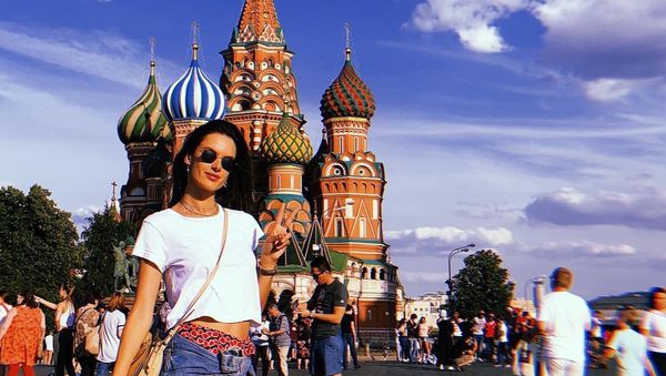 Alessandra Ambrosio - Sputnik International