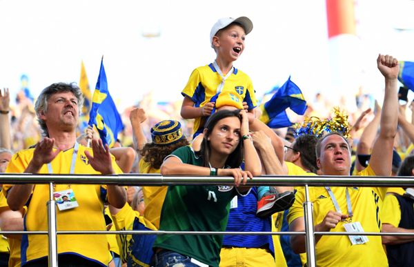 Thrill of Victory and Agony of Defeat: Fans Get Emotional During World Cup - Sputnik International