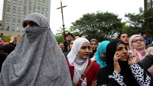 Women in traditional garb gather to protest against Quebec's proposed Charter of Values in Montreal, Quebec, Canada, September 14, 2013 Women in traditional garb gather to protest against Quebec's proposed Charter of Values in Montreal, Quebec, Canada, September 14, 2013 - Sputnik International