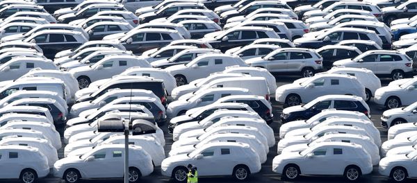 Volkswagen export cars are seen in the port of Emden, beside the VW plant, Germany March 9, 2018 - Sputnik International