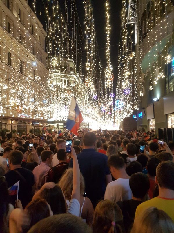 Russian fans celebration Russian fans celebration - Sputnik International