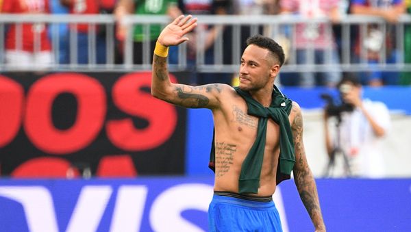Neymar (Brazil) triumphs after the victory in the World Cup 1/8 finals match between Brazil and Mexico. - Sputnik International