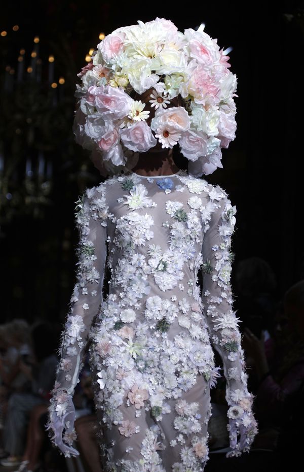 Schiaparelli's Model at Paris Haute Couture Fashion Week - Sputnik International