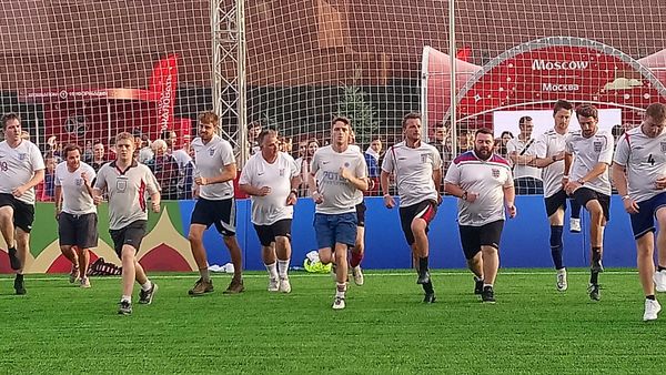 England fans vs Russian fans tournament in the Red Square in Moscow England fans vs Russian fans tournament in the Red Square in Moscow - Sputnik International