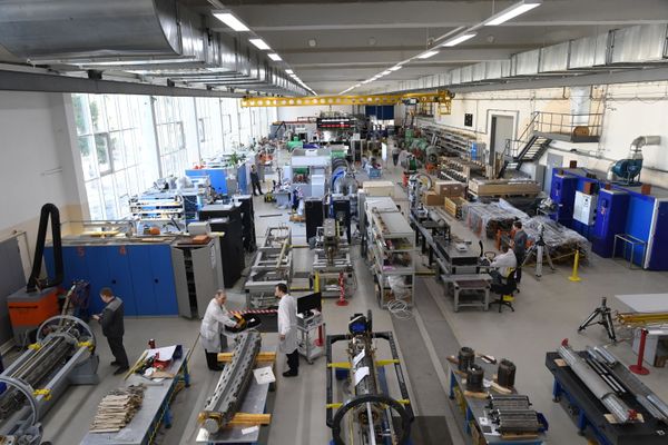 Russian Collider: Preparing for the 'Big Bang' in Dubna Russian Collider: Preparing for the 'Big Bang' in Dubna - Sputnik International