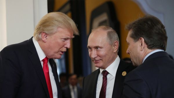 US President Donald Trump and Russian President Vladimir Putin meet on the sidelines of the Asia-Pacific Economic Cooperation forum. 11th of November, 2017 US President Donald Trump and Russian President Vladimir Putin meet on the sidelines of the Asia-Pacific Economic Cooperation forum. 11th of November, 2017 - Sputnik International