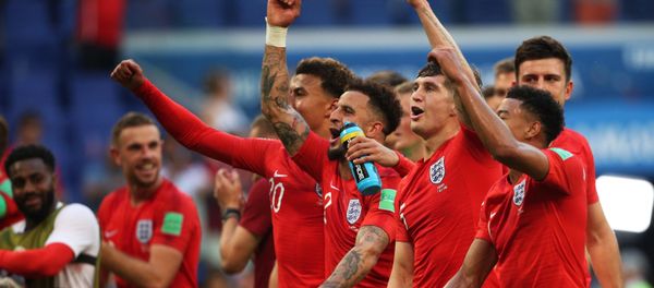 England's players celebrate team's 0-2 victory at the World Cup quarterfinal soccer match between Sweden and England at the Samara Arena, in Samara, Russia, July 7, 2018 - Sputnik International