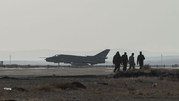 A Su-22 fighter jet at the Syrian Air Force base in Homs province - Sputnik International