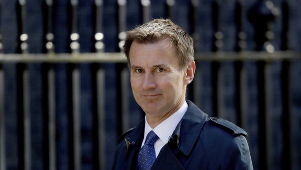 Britain's Health Secretary Jeremy Hunt arrives for a cabinet meeting at 10 Downing Street in London, Tuesday, May 1, 2018. - Sputnik International