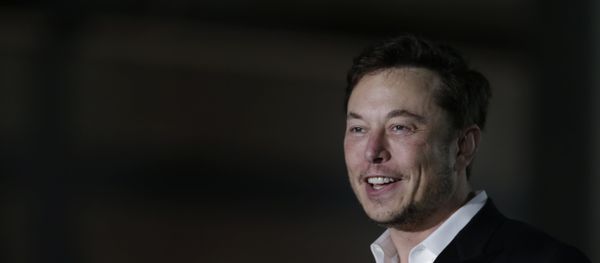 Tesla CEO and founder of the Boring Company Elon Musk speaks at a news conference, Thursday, June 14, 2018, in Chicago. The Boring Company has been selected to build a high-speed underground transportation system that it says will whisk passengers from downtown Chicago to O'Hare International Airport in mere minutes Tesla CEO and founder of the Boring Company Elon Musk speaks at a news conference, Thursday, June 14, 2018, in Chicago. The Boring Company has been selected to build a high-speed underground transportation system that it says will whisk passengers from downtown Chicago to O'Hare International Airport in mere minutes - Sputnik International