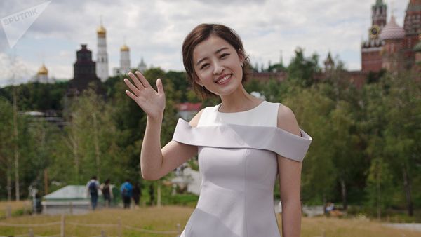 Chinese TV anchor Yang Mimgming Chinese TV anchor Yang Mimgming - Sputnik International
