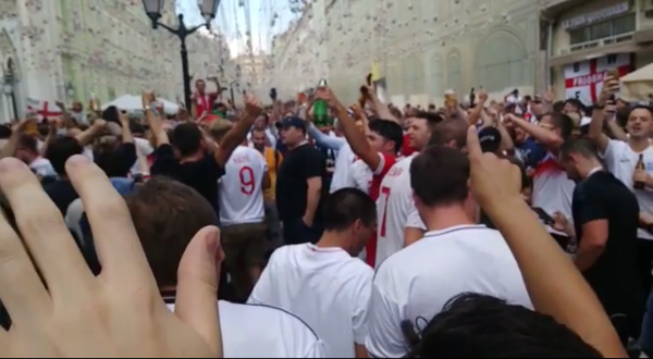 England's fans waiting for the World Cup semifinal soccer match between Croatia and England in Moscow, Russia - Sputnik International