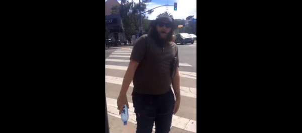 Verizon customer goes on racist rant after being denied service at local phone store in California Verizon customer goes on racist rant after being denied service at local phone store in California - Sputnik International