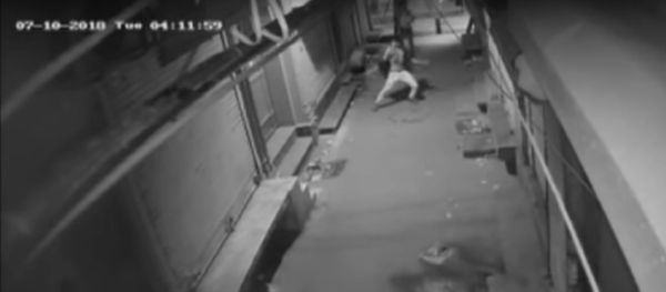 Delhi’s dancing thief caught on camera - Sputnik International