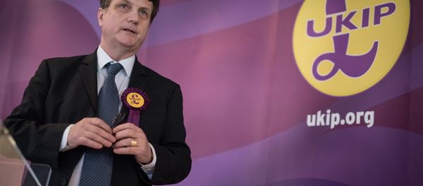 UKIP (UK Independence Party) Brexit spokesman and Member of the European Parliament for London (MEP), Gerard Batten, addresses members of the media at the party's by-election campaign headquarters in Stoke-on-Trent - Sputnik International