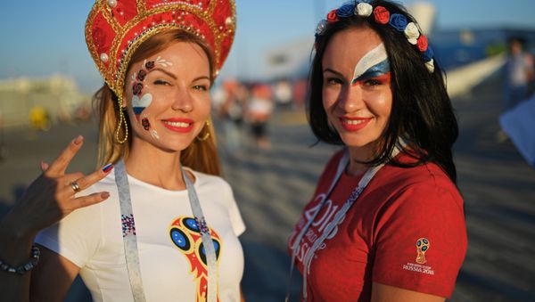 Most Beautiful Female Fans That Made World Cup Shine Even Brighter - Sputnik International