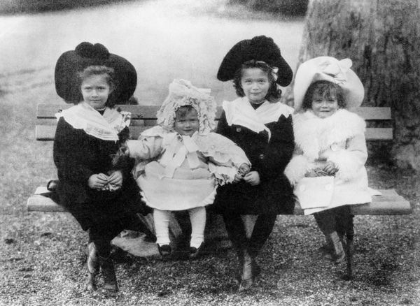 Twilight of the Empire: 100th Anniversary of Russian Royal Family's Execution Twilight of the Empire: 100th Anniversary of Russian Royal Family's Execution - Sputnik International