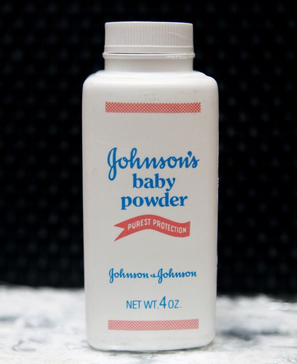 Johnson & Johnson denies its talcum powder has any harmful effects - Sputnik International