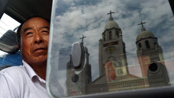 The Sacred Heart of Jesus Catholic church in Anyang, China's central Henan province - Sputnik International