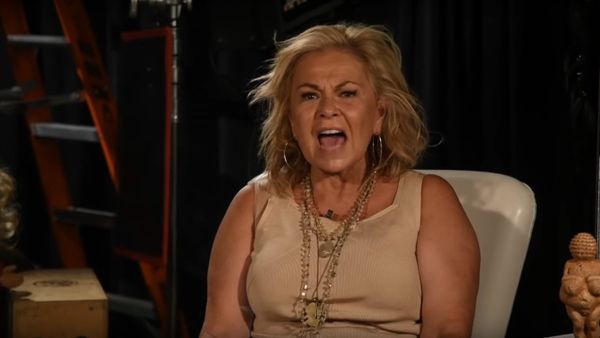 Roseanne explains the Valerie Jarrett tweet - Sputnik International