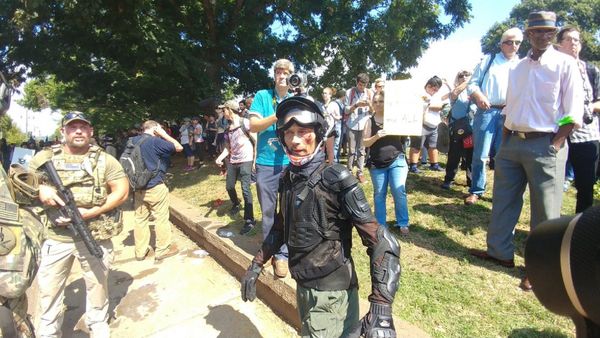 Man bloodied during violent protests in Charlottesville, Virignia on August 12, 2017. - Sputnik International