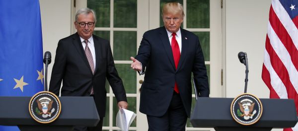 President Donald Trump and European Commission president Jean-Claude Juncker arrive to speak in the Rose Garden of the White House, Wednesday, July 25, 2018, in Washington. President Donald Trump and European Commission president Jean-Claude Juncker arrive to speak in the Rose Garden of the White House, Wednesday, July 25, 2018, in Washington. - Sputnik International