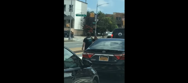Road rage fight in New York City' Brooklyn ends with man smashed between cars Road rage fight in New York City' Brooklyn ends with man smashed between cars - Sputnik International