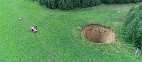 A sinkhole in Russia's Nizhny Novgorod Region - Sputnik International