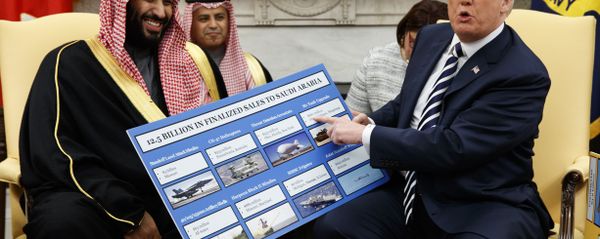 President Donald Trump shows a chart highlighting arms sales to Saudi Arabia during a meeting with Saudi Crown Prince Mohammed bin Salman in the Oval Office of the White House, Tuesday, March 20, 2018, in Washington - Sputnik International