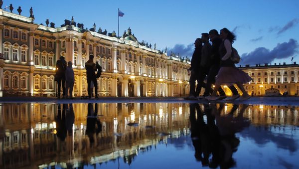 Midnight Journey: White Nights Season Starts in St. Petersburg - Sputnik International