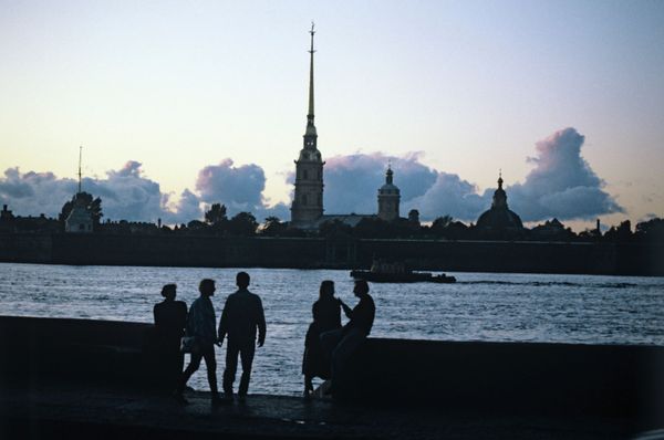 Midnight Journey: White Nights Season Starts in St. Petersburg Midnight Journey: White Nights Season Starts in St. Petersburg - Sputnik International