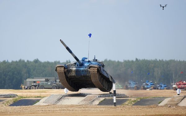 Clash of the Metal Monoliths: Tank Biathlon Starts at International Army Games - Sputnik International