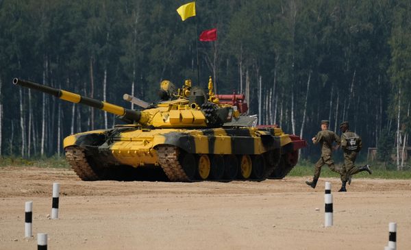 Clash of the Metal Monoliths: Tank Biathlon Starts at International Army Games - Sputnik International