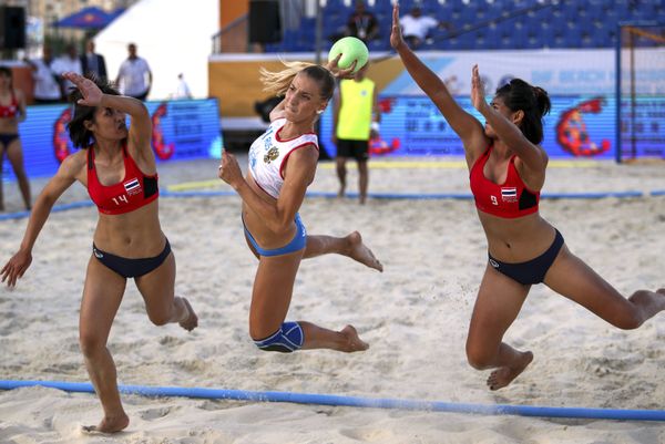Queens of the Sand on Display at Beach Handball World Championships - Sputnik International